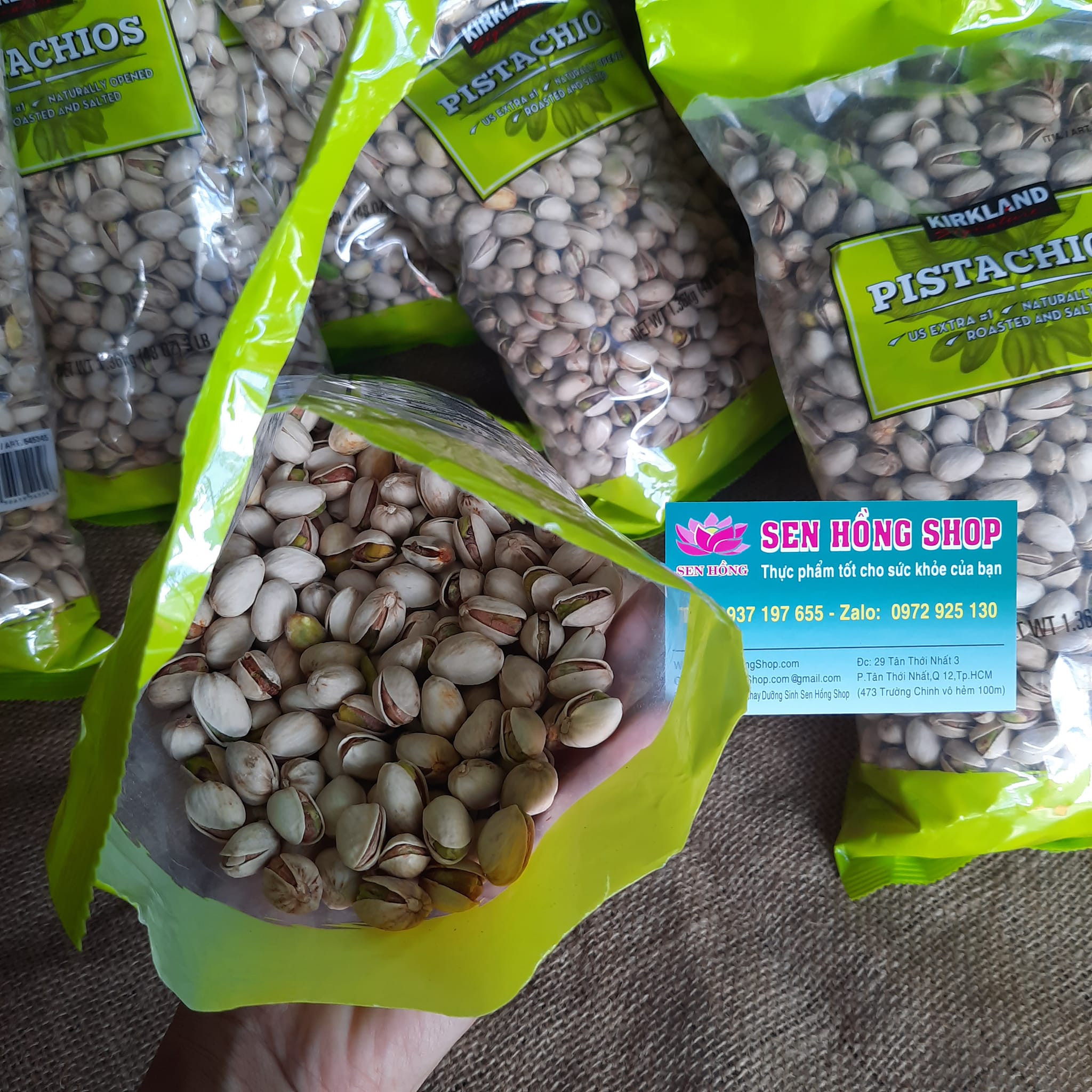 Hạt dẻ cười Kirkland Pistachios 1,36kg của Mỹ -482