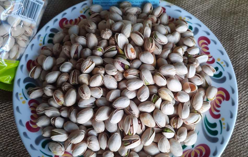 Hạt Dẻ Cười Kirkland Pistachios 1,36kg Của Mỹ